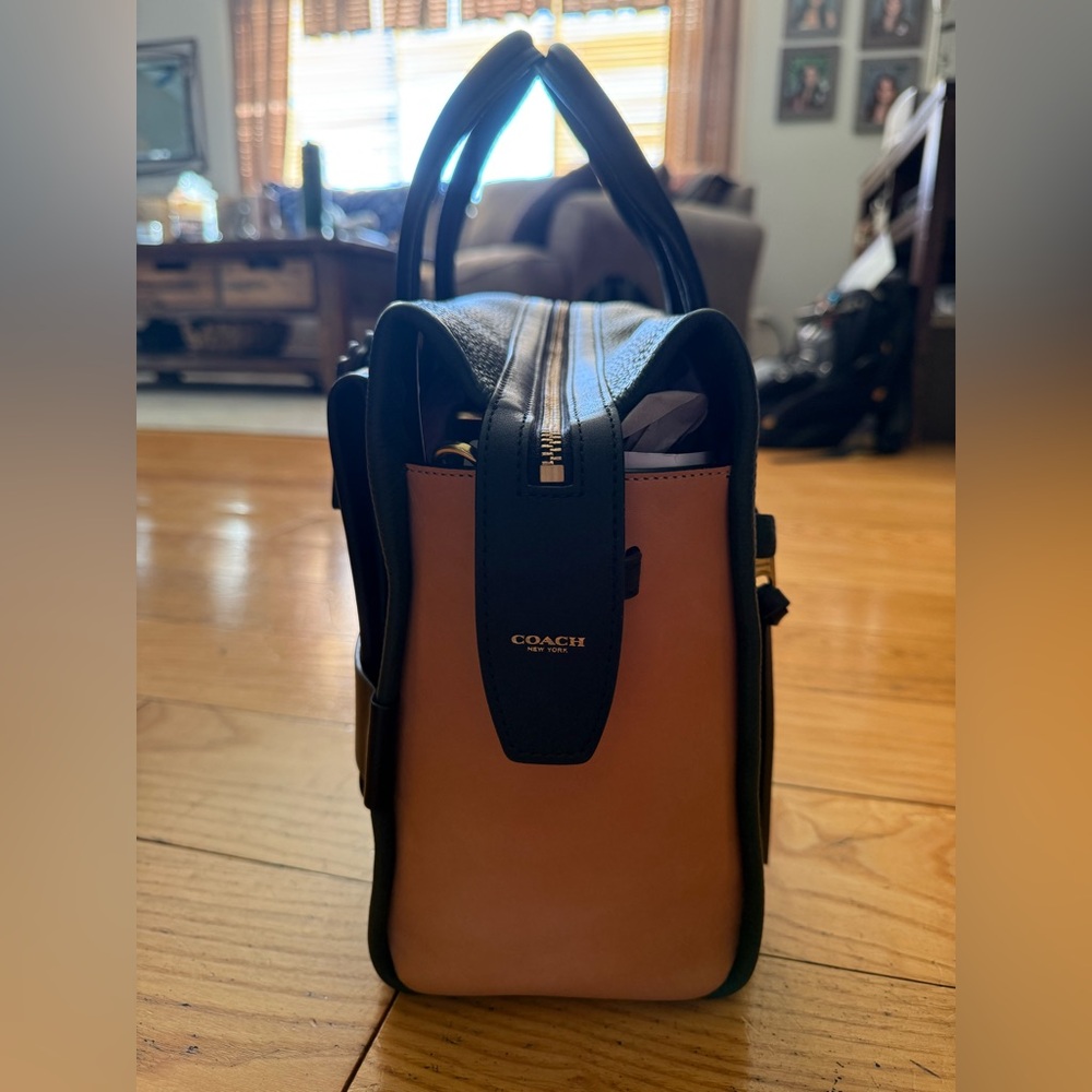 Coach Black and Green Bag - Picture 3 of 10